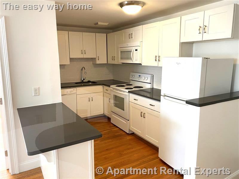 134 Summer St #17 - Photo 3 of 6