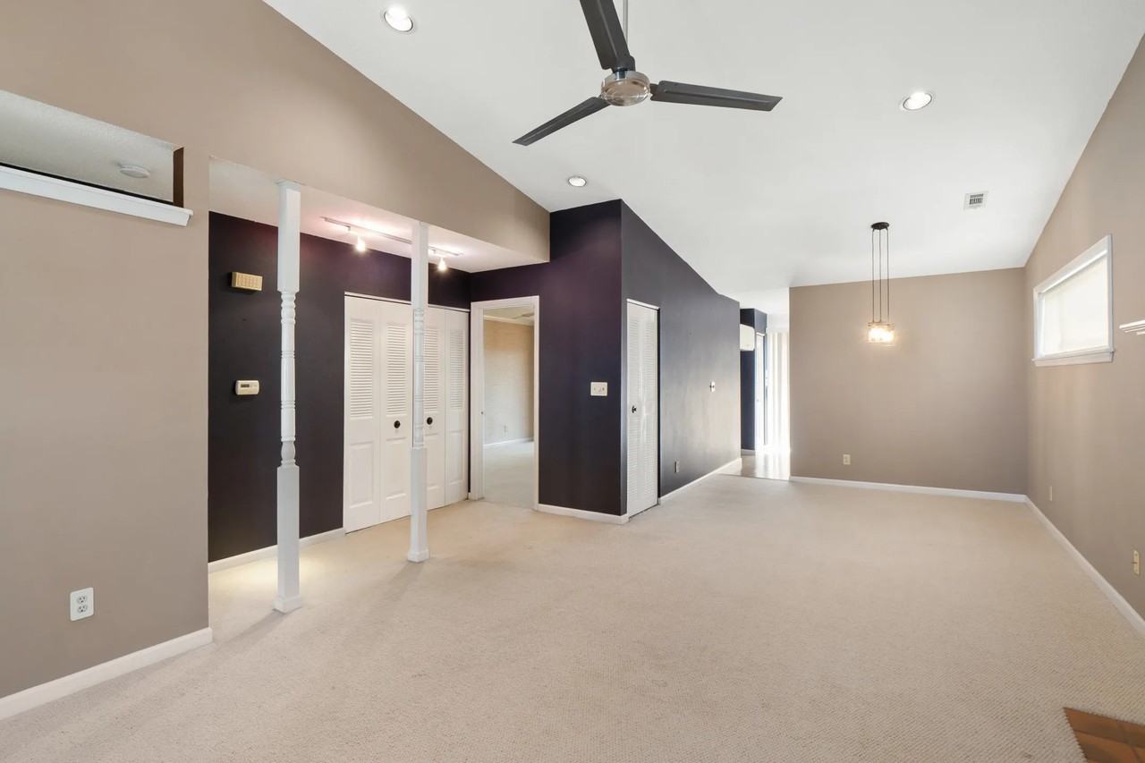 8920 Eager Rd - Photo 3 of 35