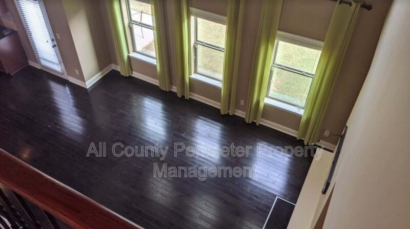 3535 Fallen Oak Ln - Photo 6 of 10