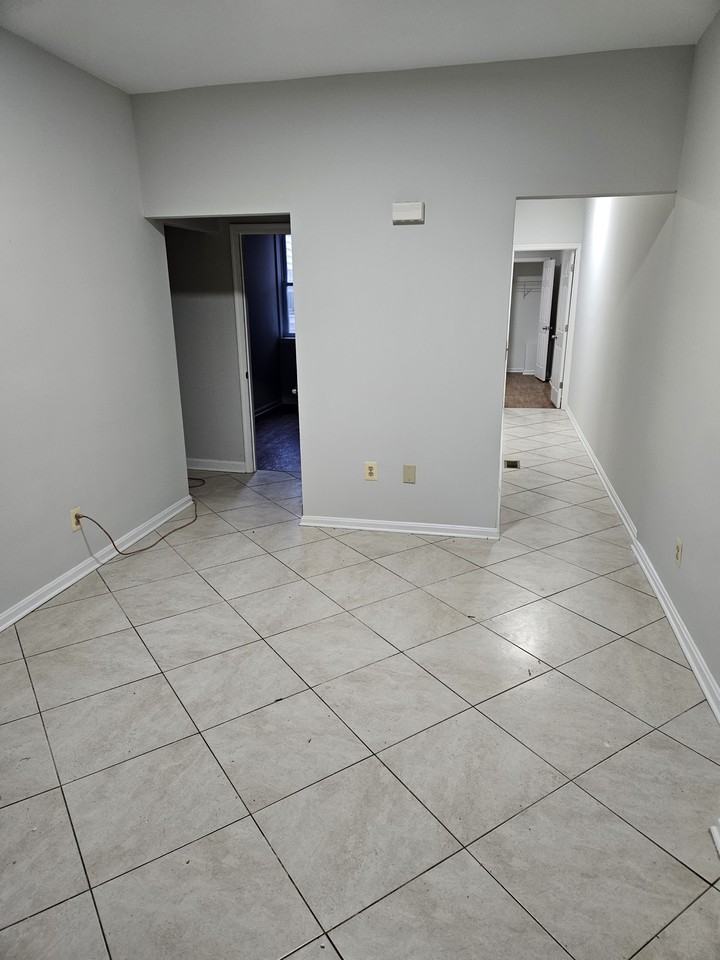 3708 E Pratt St #1 - Photo 4 of 25