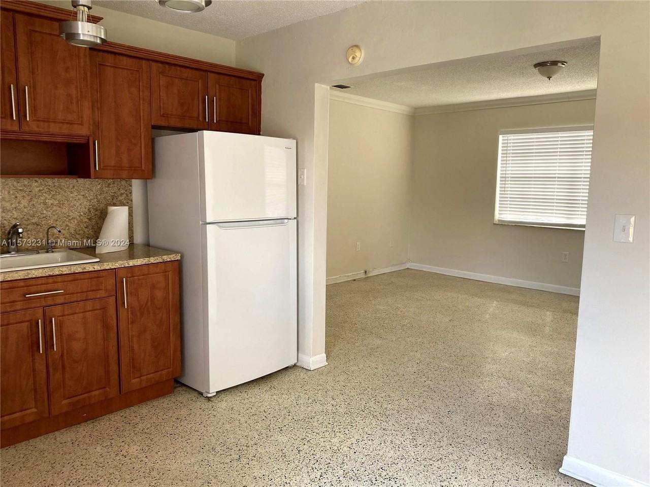 3 Bedroom House in Flagami, Miami, FL 33144 for 2,950/month Zumper