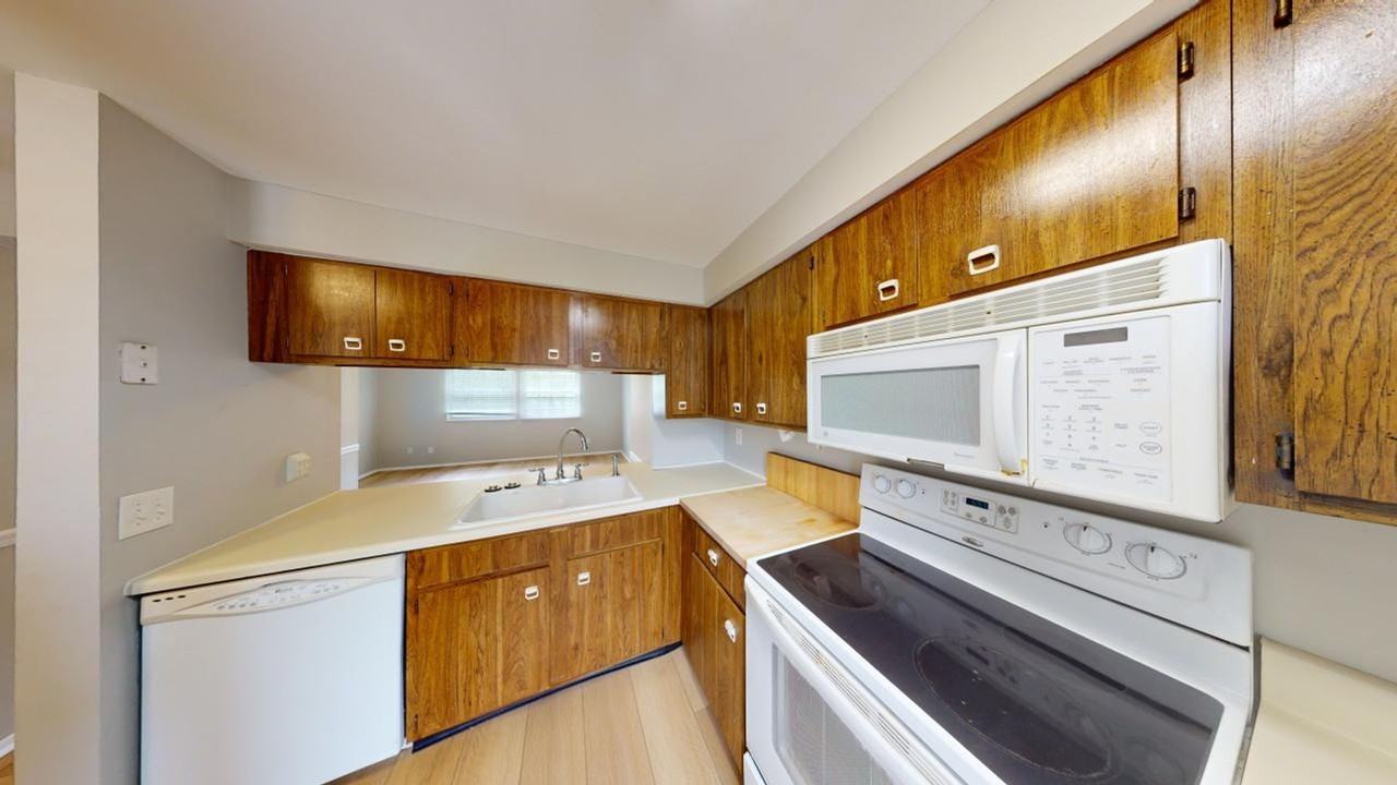 7344 Pebblestone Dr #C - Photo 5 of 20