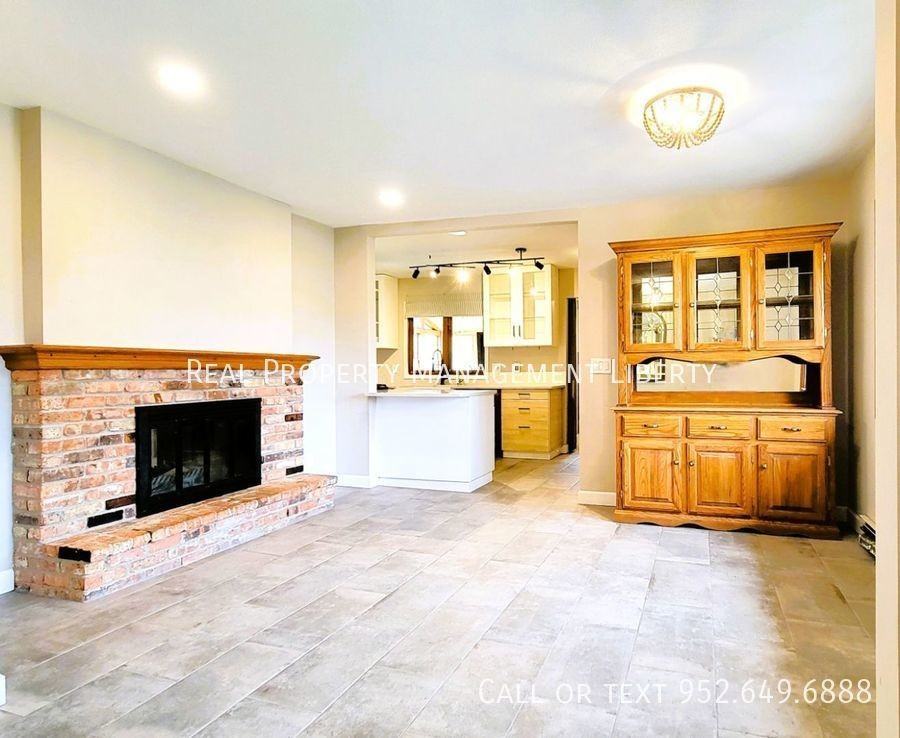 11501 Galtier Dr - Photo 2 of 20