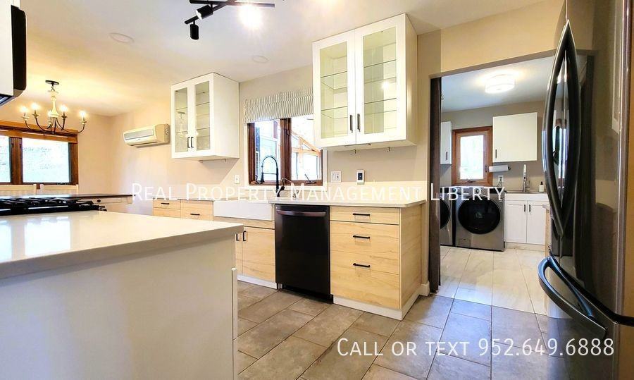 11501 Galtier Dr - Photo 3 of 20