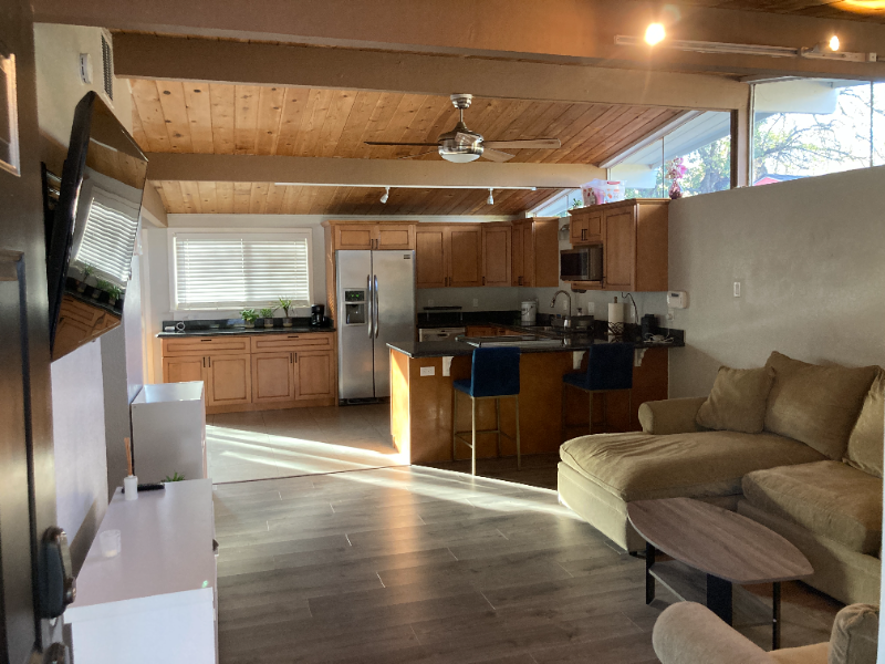 1012 Santa Lucia Dr - Photo 2 of 16