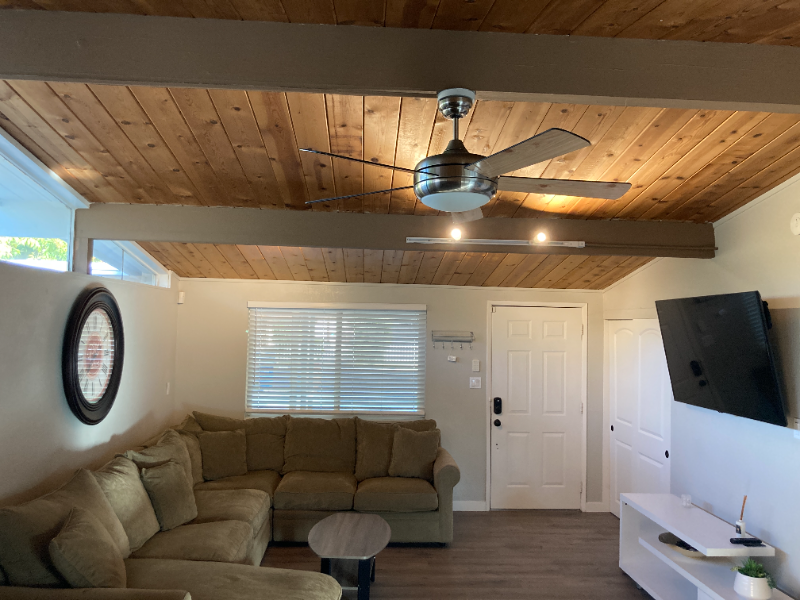 1012 Santa Lucia Dr - Photo 3 of 16