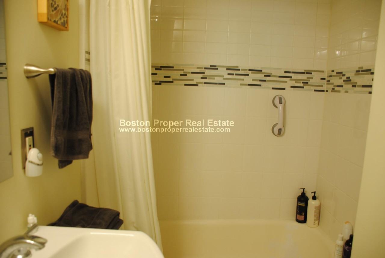 387 Marlborough St #3 - Photo 7 of 7