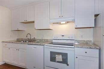 13 Hallmark Gdns #12 - Photo 6 of 10