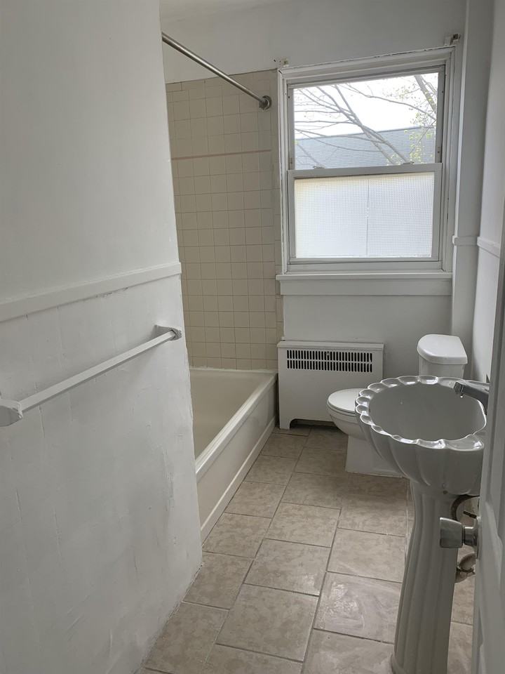 69 Old River Rd #4 - Photo 6 of 13
