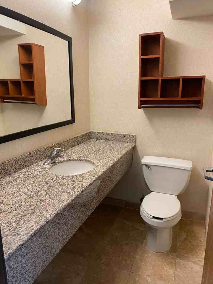 Ski Town Apartments - Photo 7 of 23