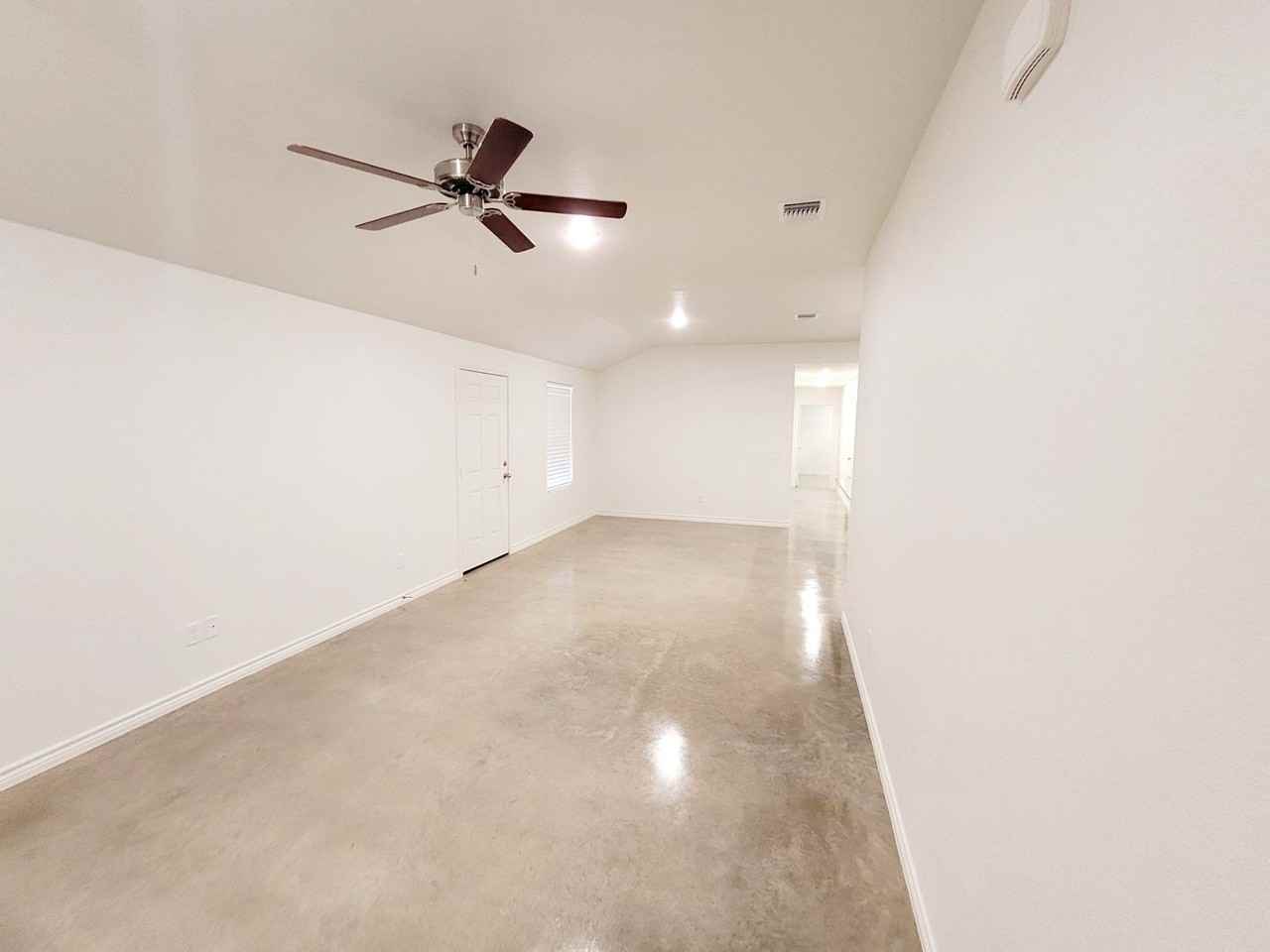 2318 Zanoletti Ct, Temple, TX - Photo 2 of 17