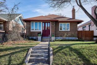2308 Grape St - Photo 1 of 1