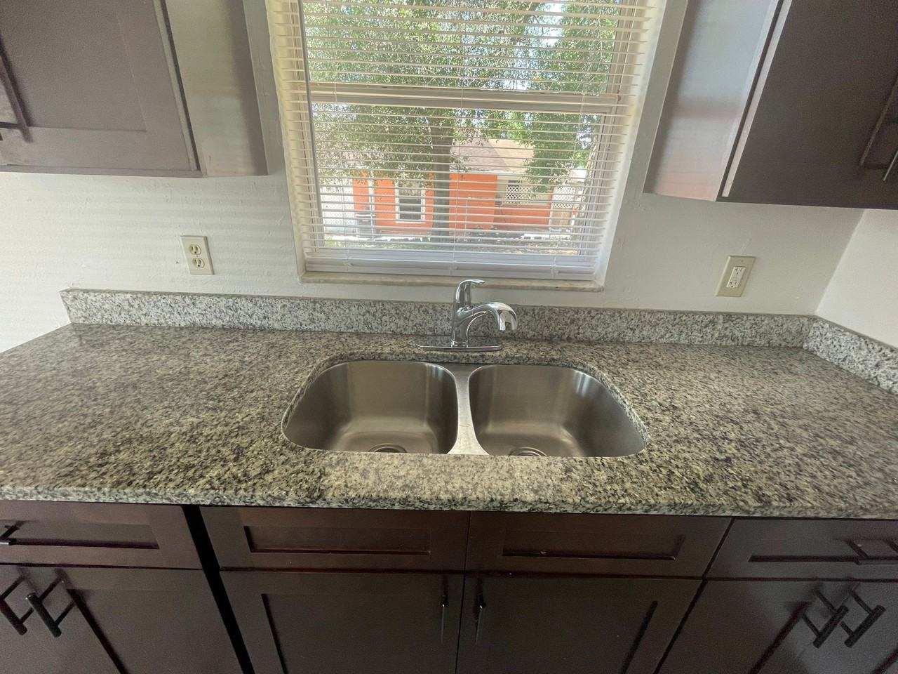 3519 Benito Juarez Circle - Photo 4 of 18