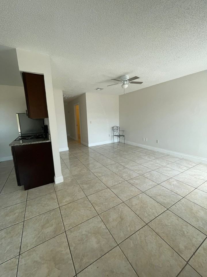 3519 Benito Juarez Circle - Photo 7 of 18