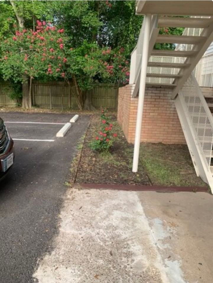 701 West Grove Avenue - Photo 2 of 9