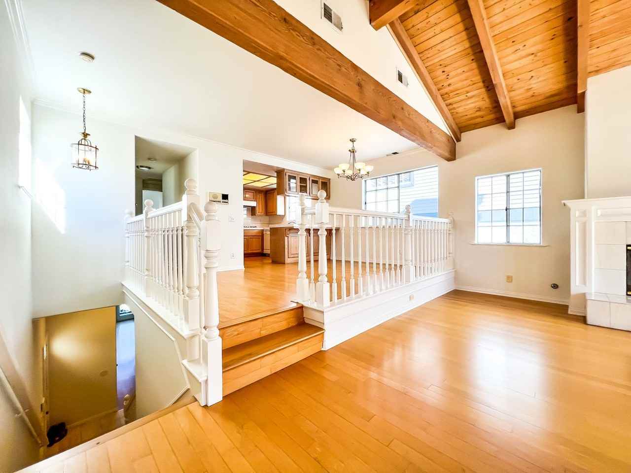 1640 Stanford Ave - Photo 6 of 38