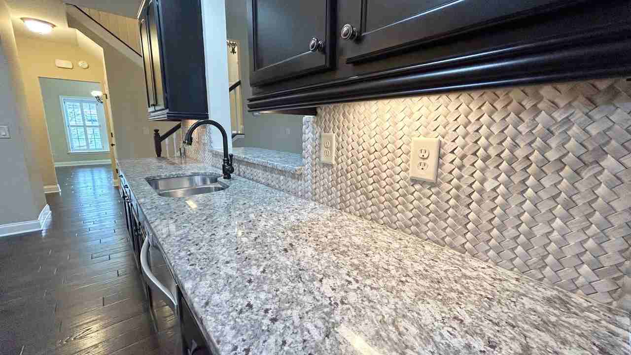 3405 Trowbridge Dr - Photo 7 of 50