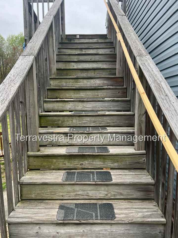 110 Woodbury-Turnersville Road - Photo 3 of 13