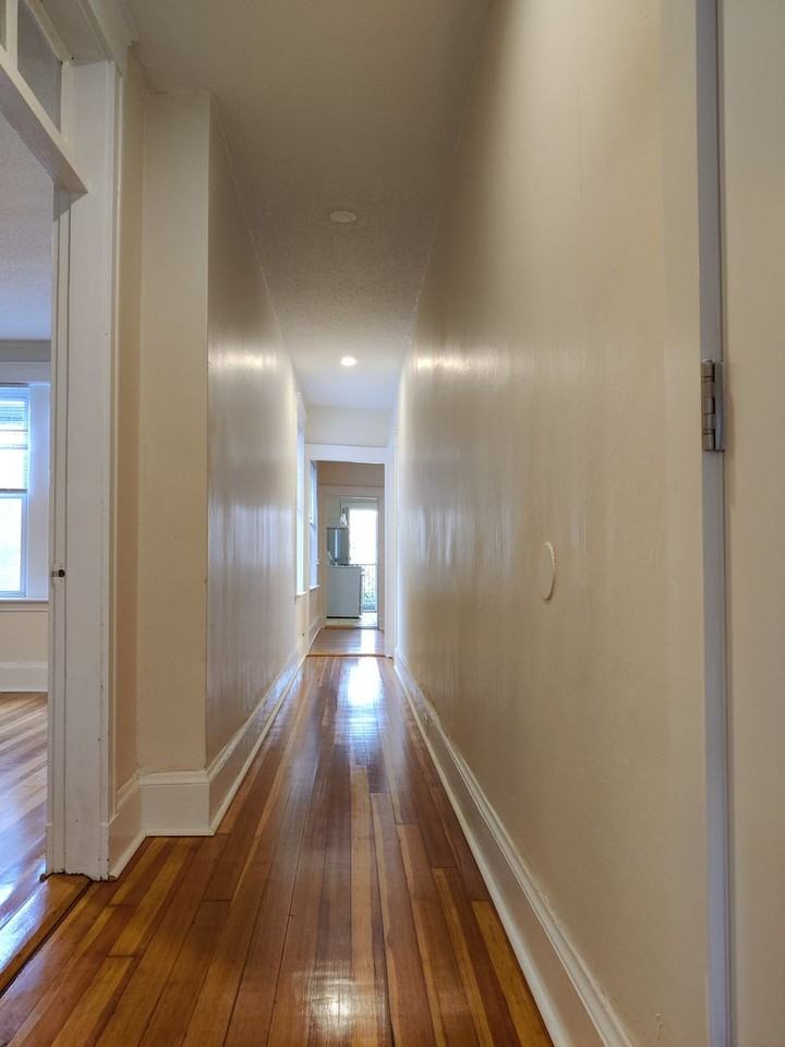 8 Barrows St - Photo 6 of 25