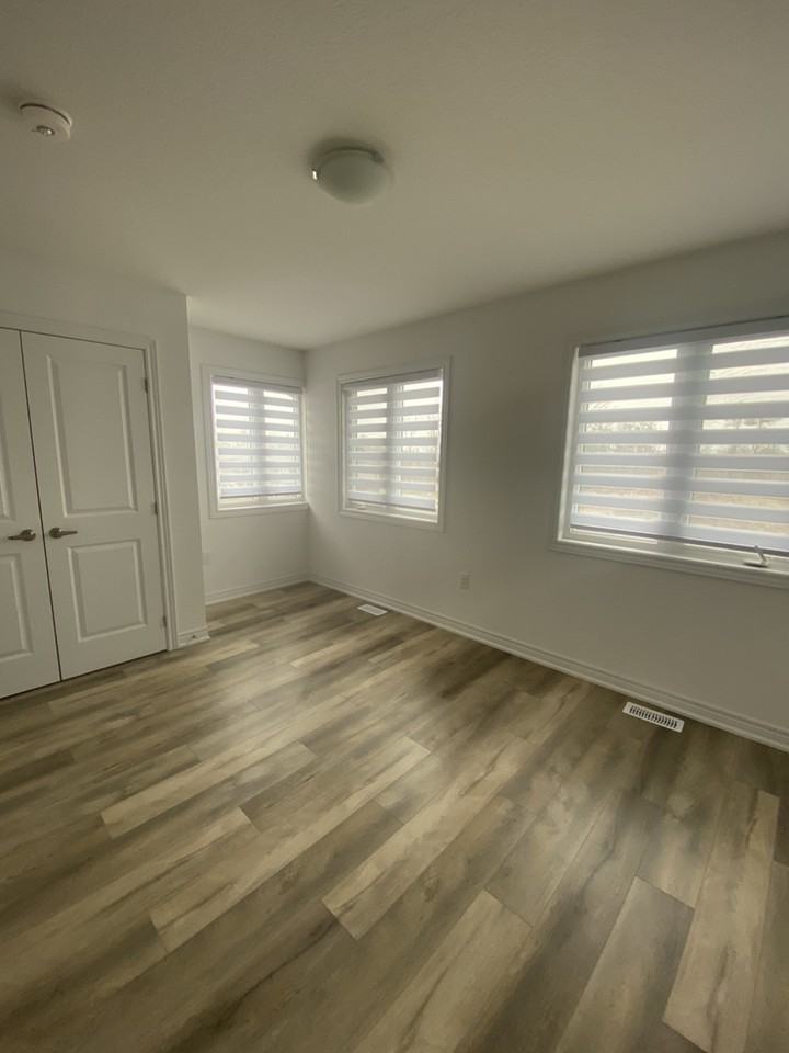 120 Court Dr - Photo 3 of 7