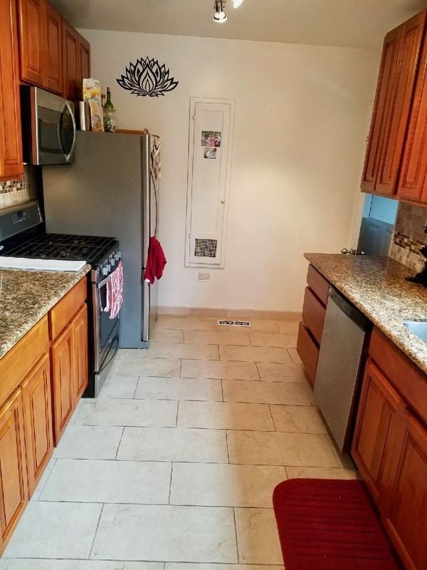1113 Clinton St #NA - Photo 2 of 27
