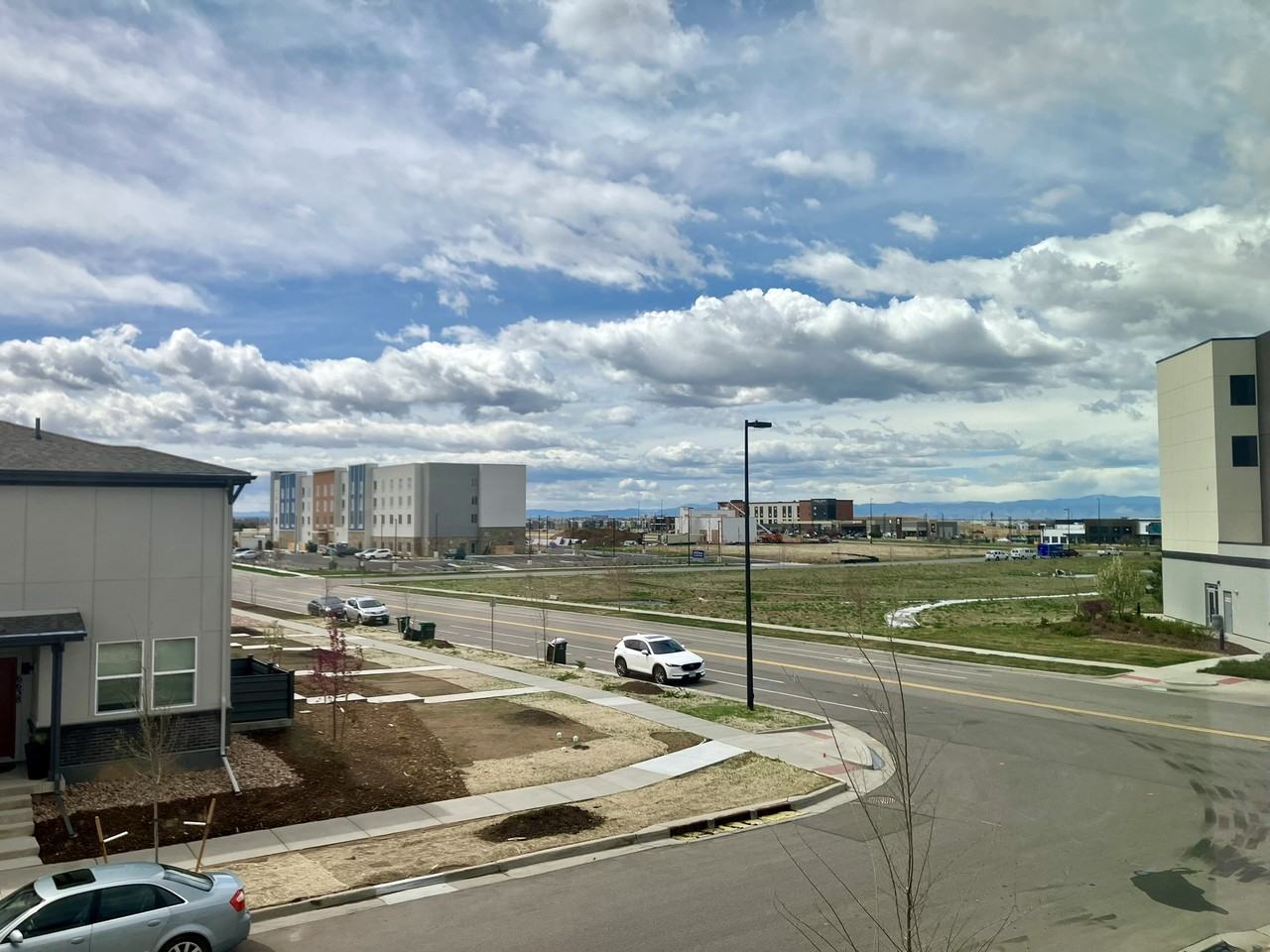 6656 N Argonne St - Photo 3 of 31