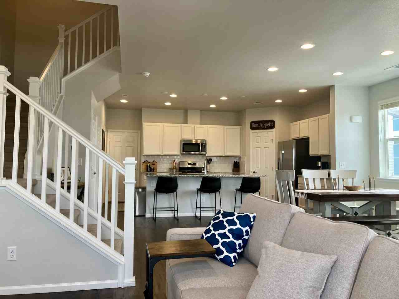 6656 N Argonne St - Photo 7 of 31