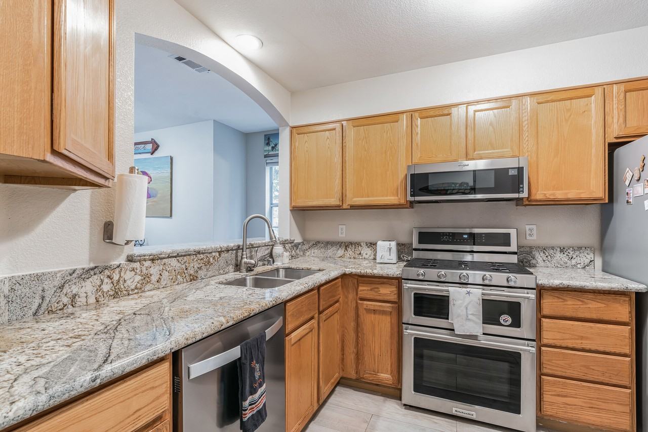 4692 Carpinteria Ave #25 - Photo 4 of 18