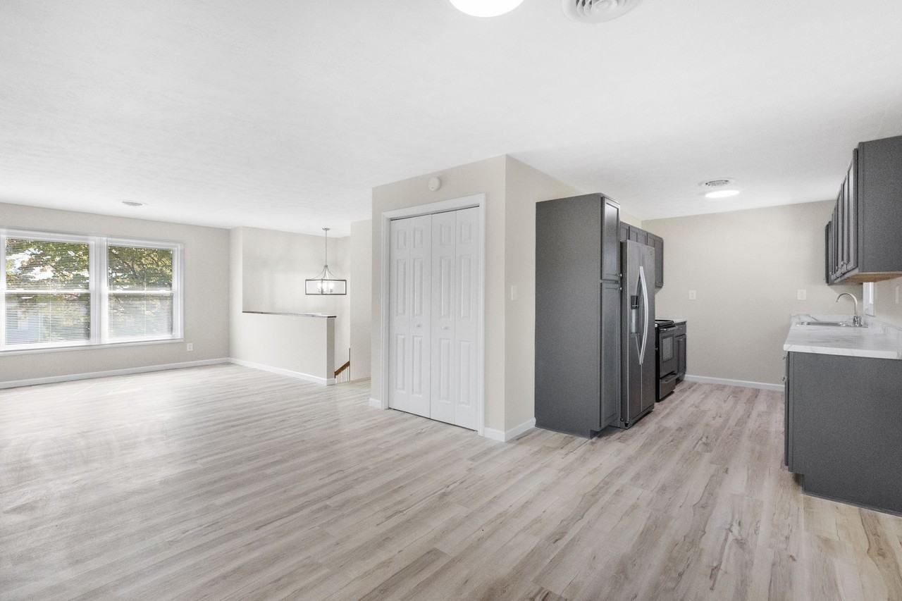 1060 Okrina Dr #NA - Photo 2 of 31