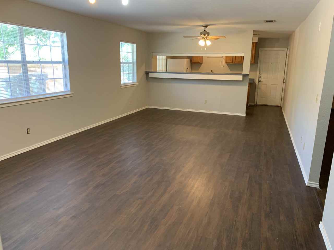 123 S Wilson St #NA - Photo 6 of 32