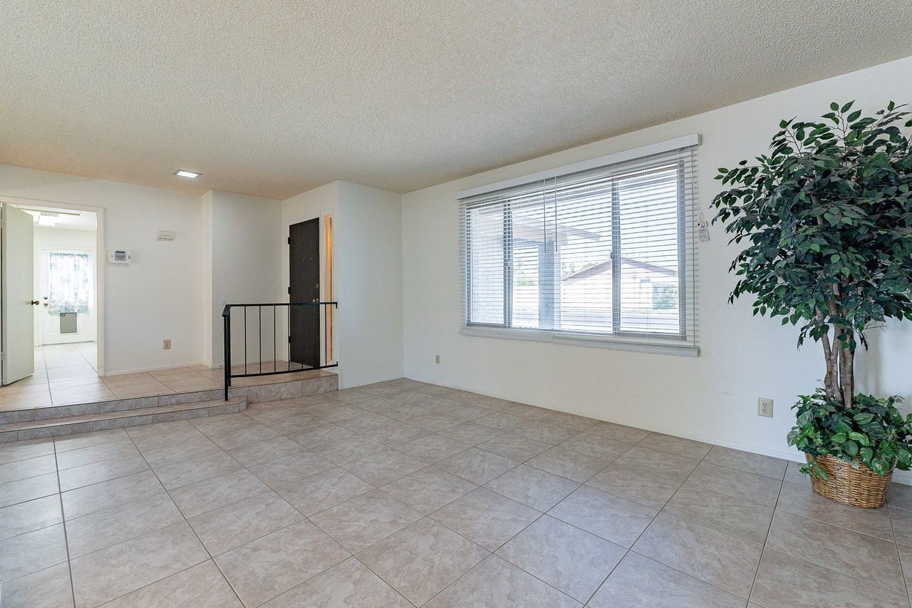 6413 S College Ave #1 - Photo 6 of 22