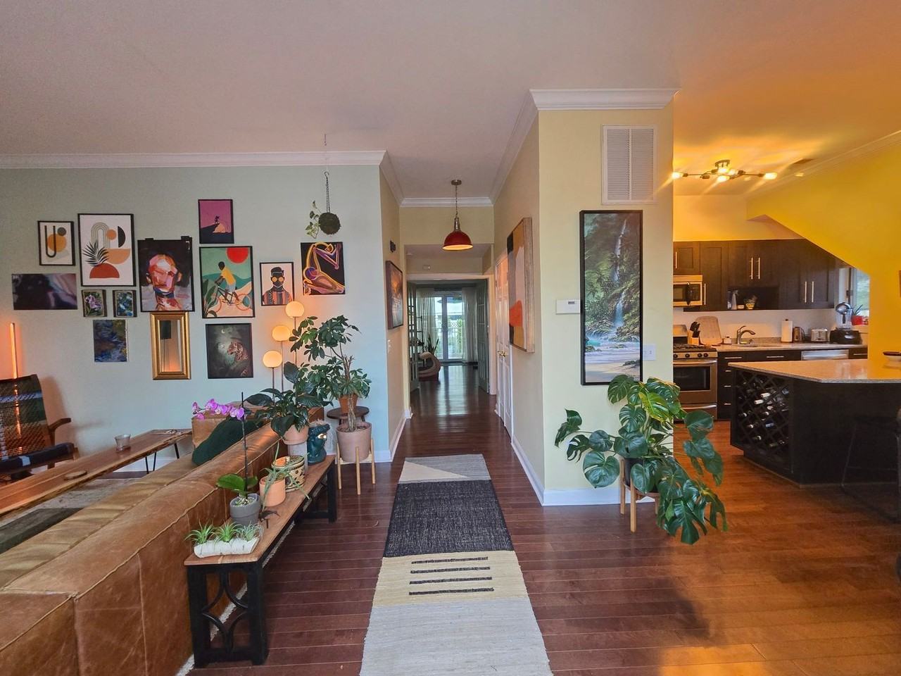 22 Hiram Sq - Photo 3 of 25