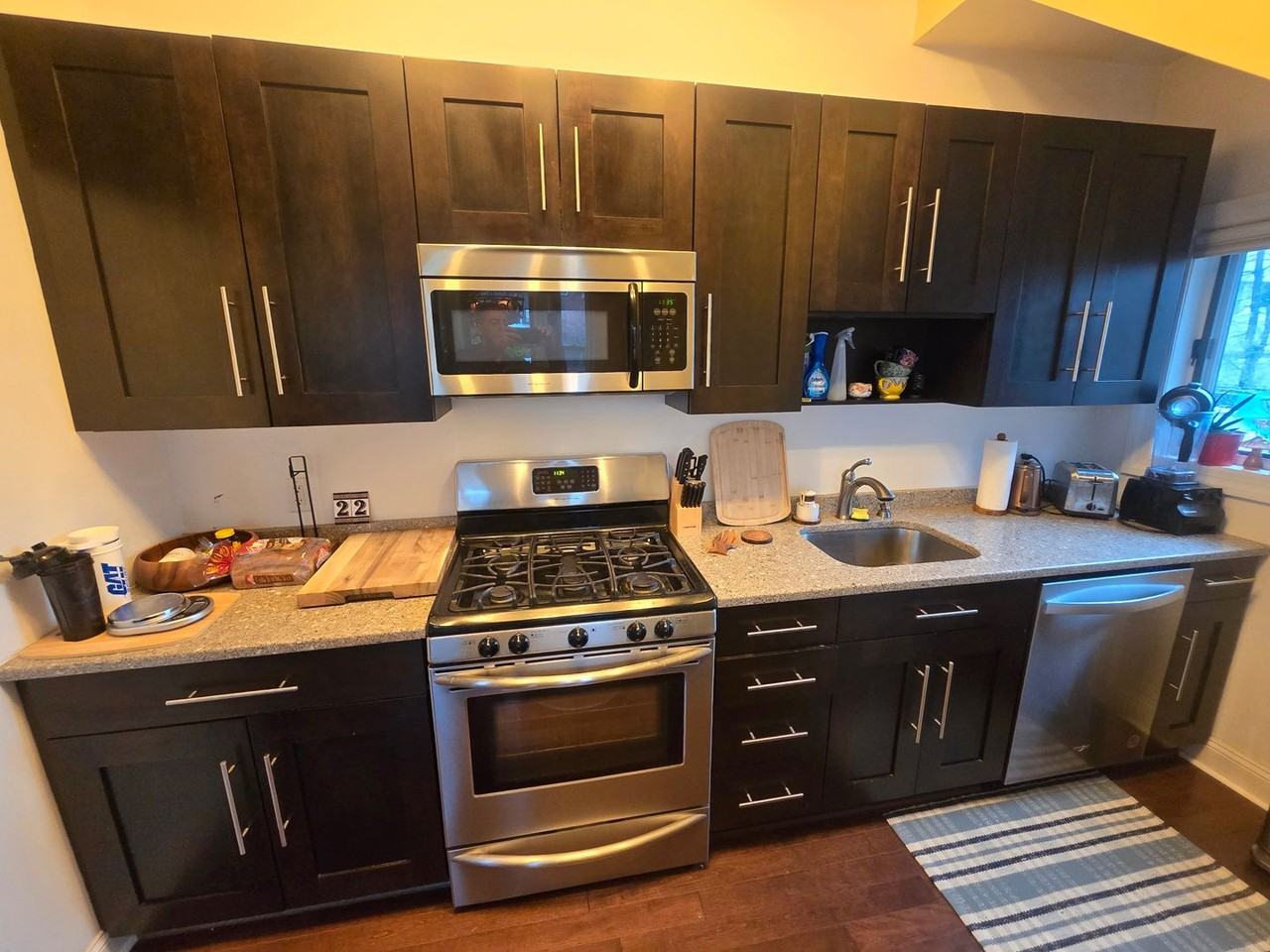 22 Hiram Sq - Photo 7 of 25