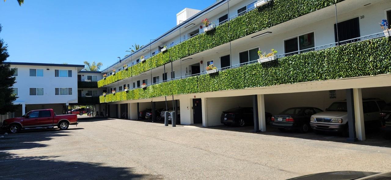 14950 Zelma St - Photo 6 of 9