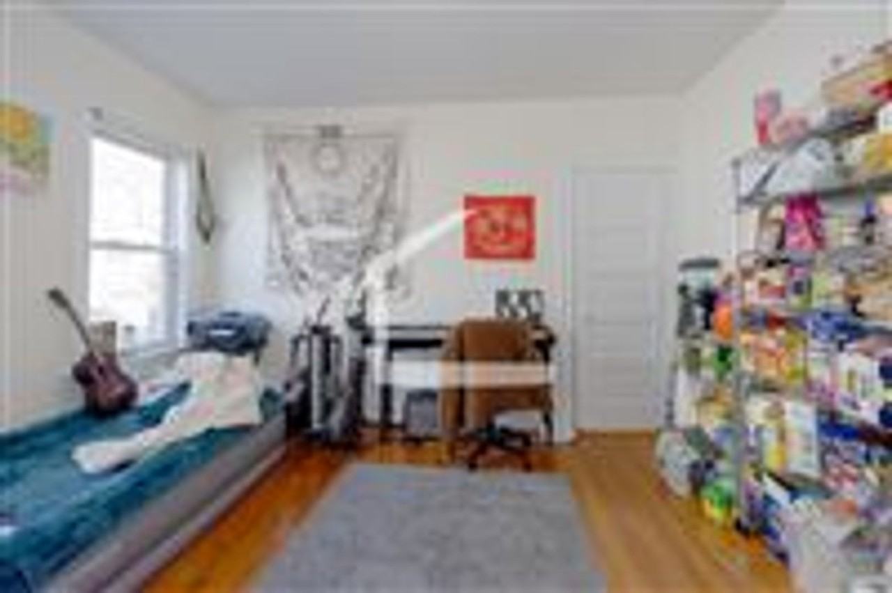 79 Quint Ave - Photo 3 of 8