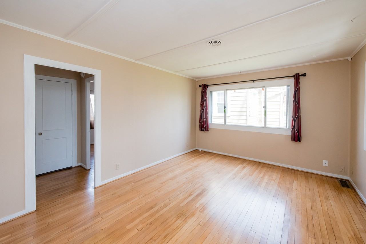 2307 Kenwood Ave #NA - Photo 2 of 19