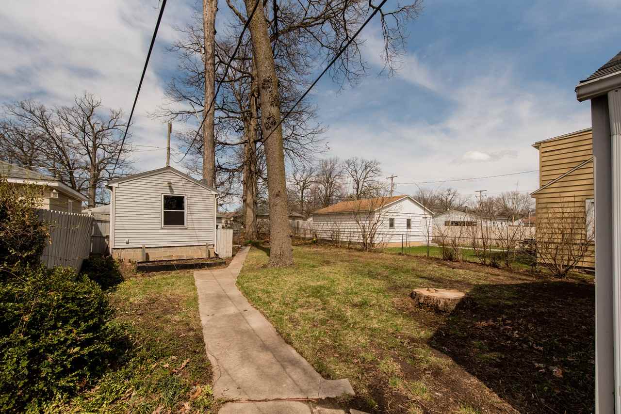 2307 Kenwood Ave #NA - Photo 3 of 19