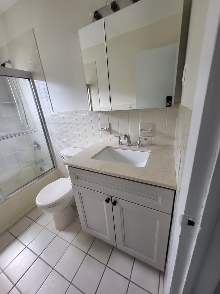 125 E Hill Rd #2 - Photo 2 of 8