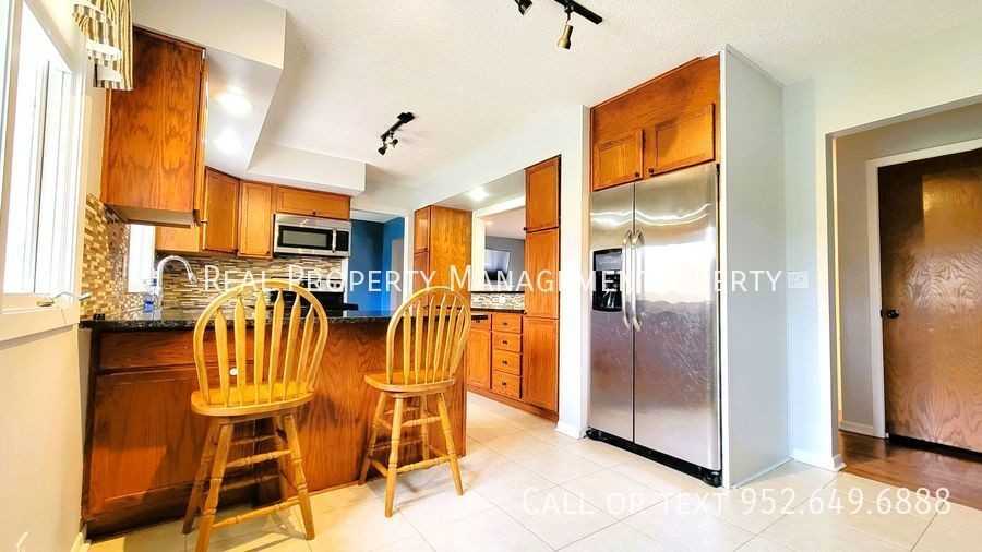 11509 Galtier Dr - Photo 3 of 13