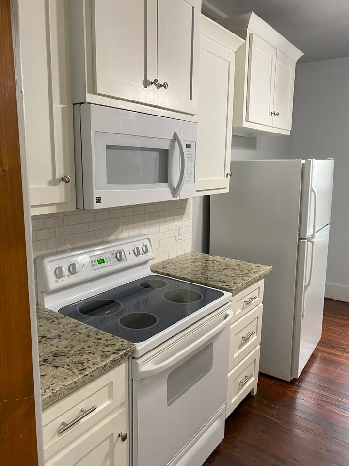 324 S Benjamin St #NA - Photo 6 of 22