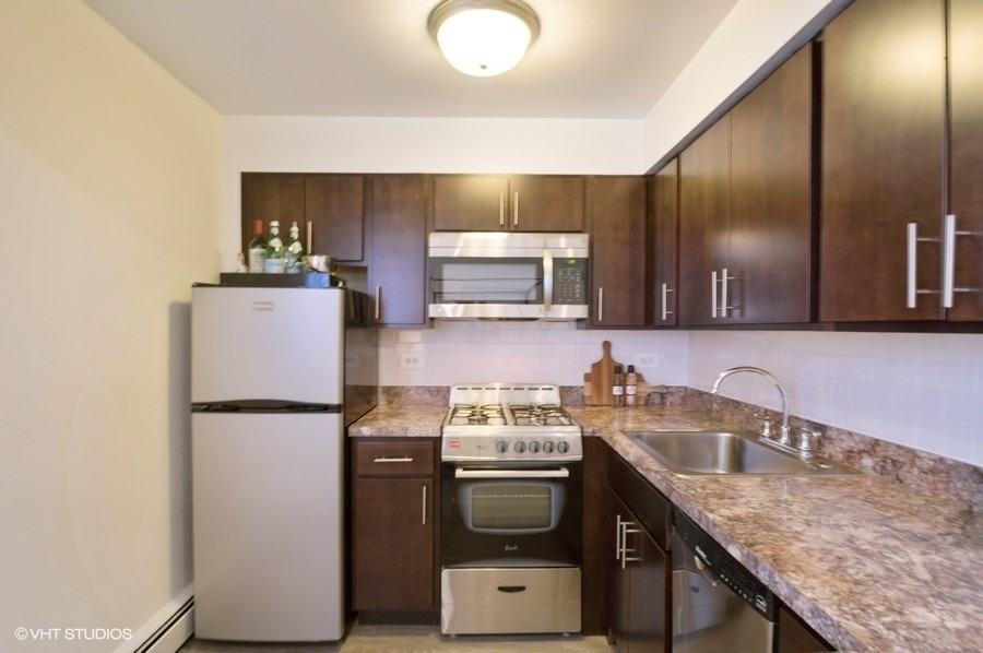 5958 N Kenmore - Photo 5 of 10