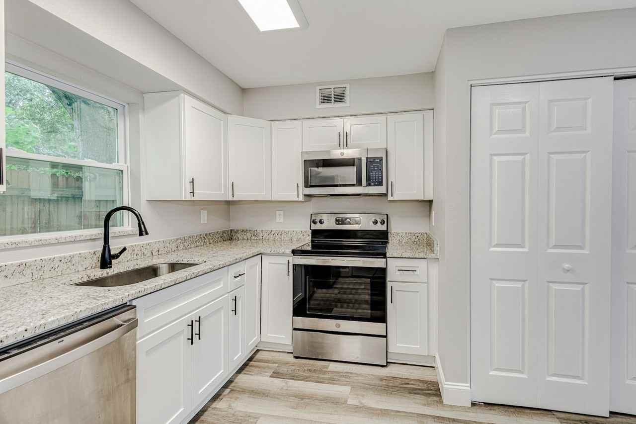 8725 North 50th Street, Unit C - Photo 3 of 17