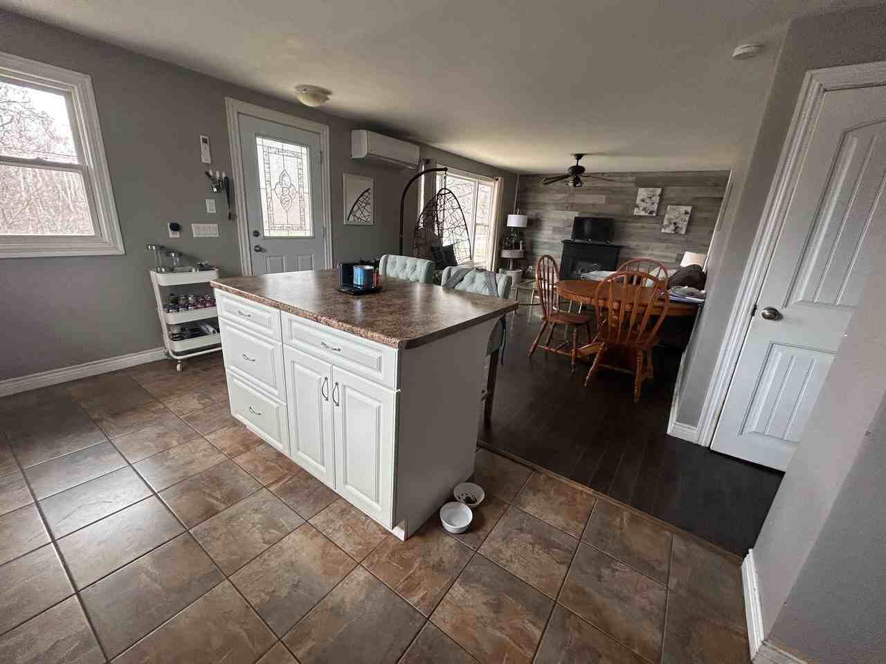 63 Parkview Dr #1 - Photo 2 of 13