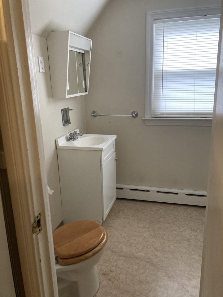 89 Willow St #3 - Photo 2 of 7