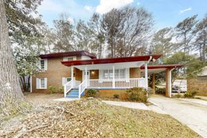 featured image of Cavalier Dr