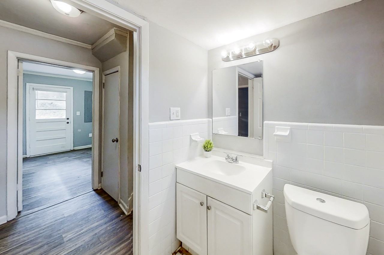 Cavalier Dr - Photo 3 of 12