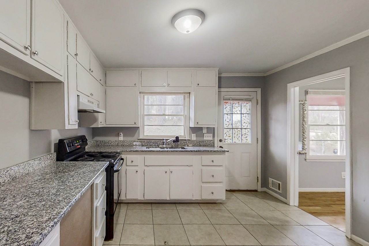 Cavalier Dr - Photo 7 of 12