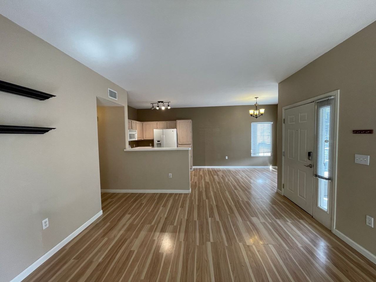 1146 Opal St #101 - Photo 7 of 21