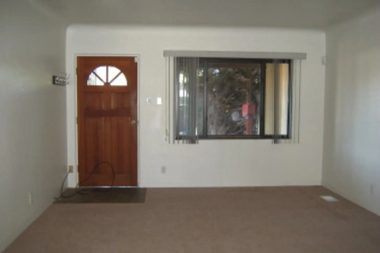 629 Richmond Dr Ne - Photo 3 of 10
