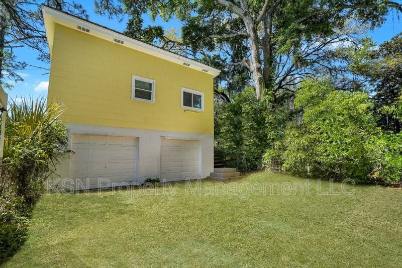 2203 Florida Ave - Photo 2 of 20